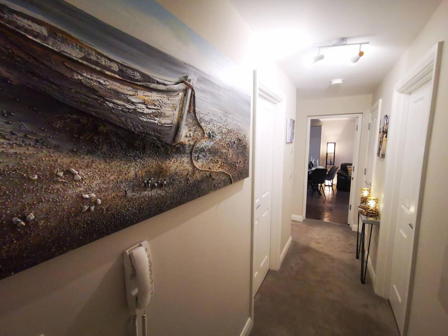 Belfast Central 2 Bedroom Luxurious Modern Stay Bagian luar foto