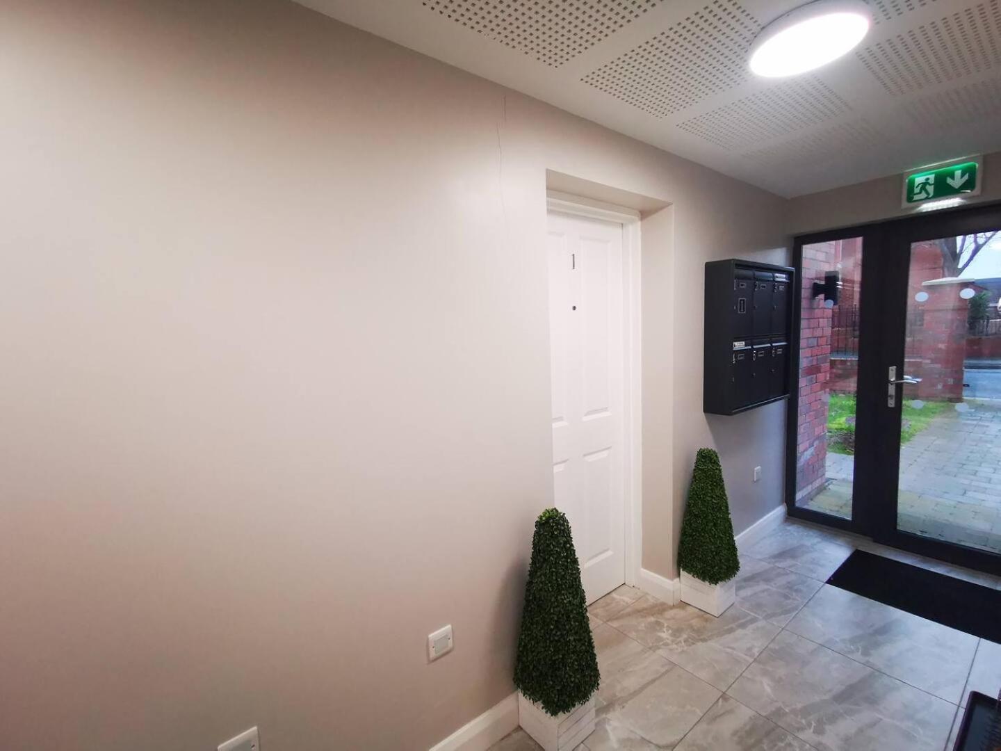 Belfast Central 2 Bedroom Luxurious Modern Stay Bagian luar foto