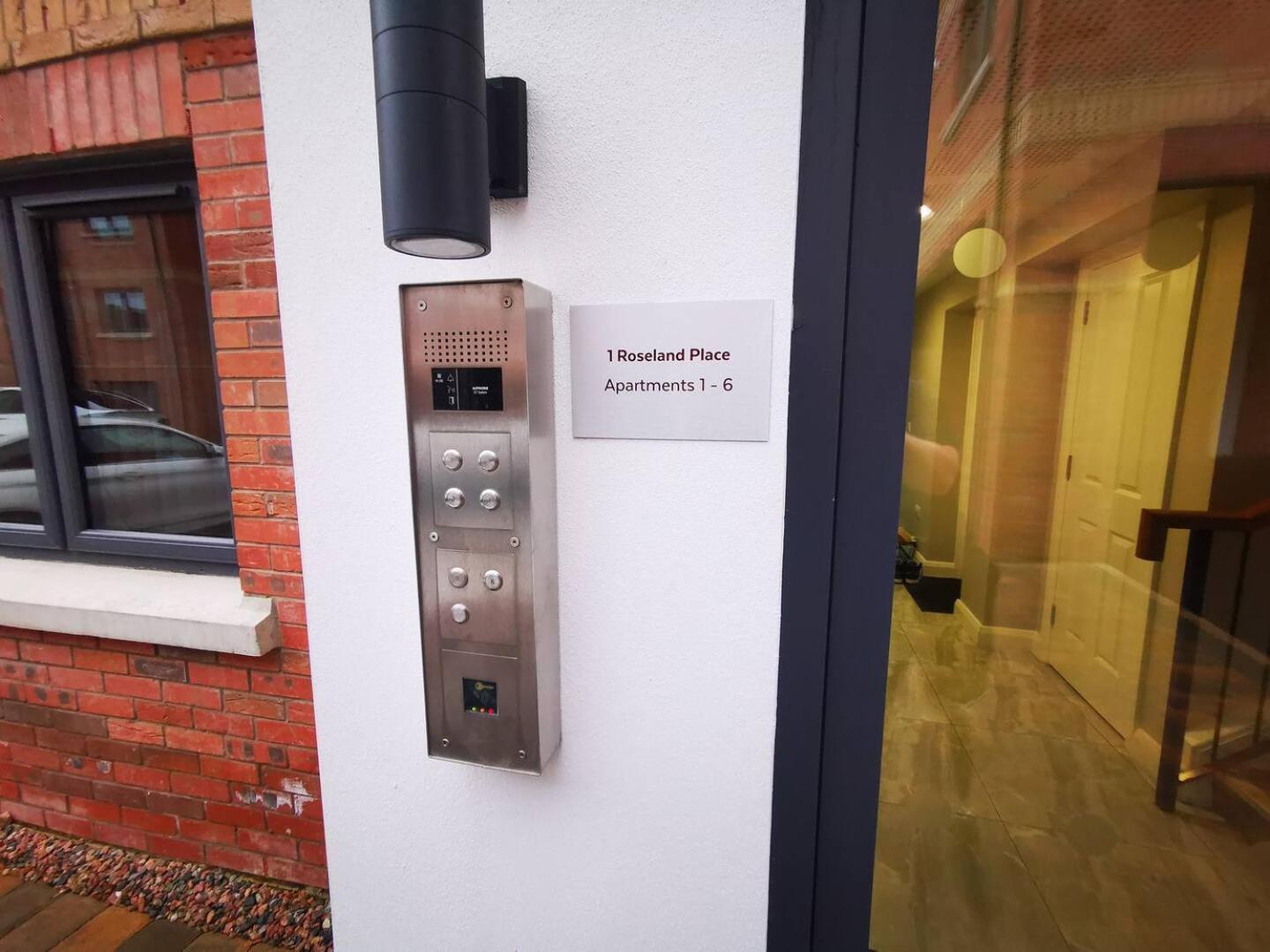 Belfast Central 2 Bedroom Luxurious Modern Stay Bagian luar foto