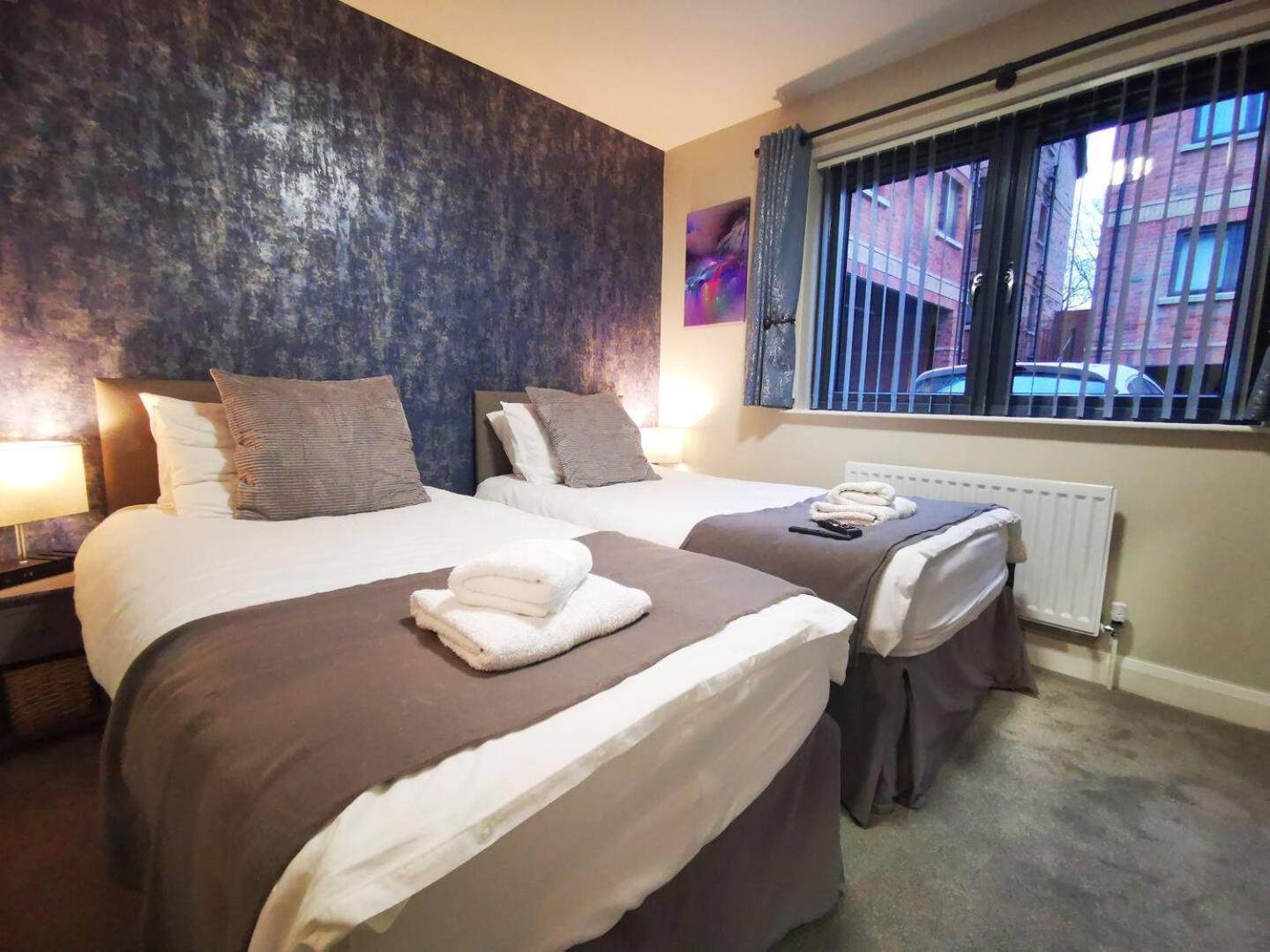 Belfast Central 2 Bedroom Luxurious Modern Stay Bagian luar foto