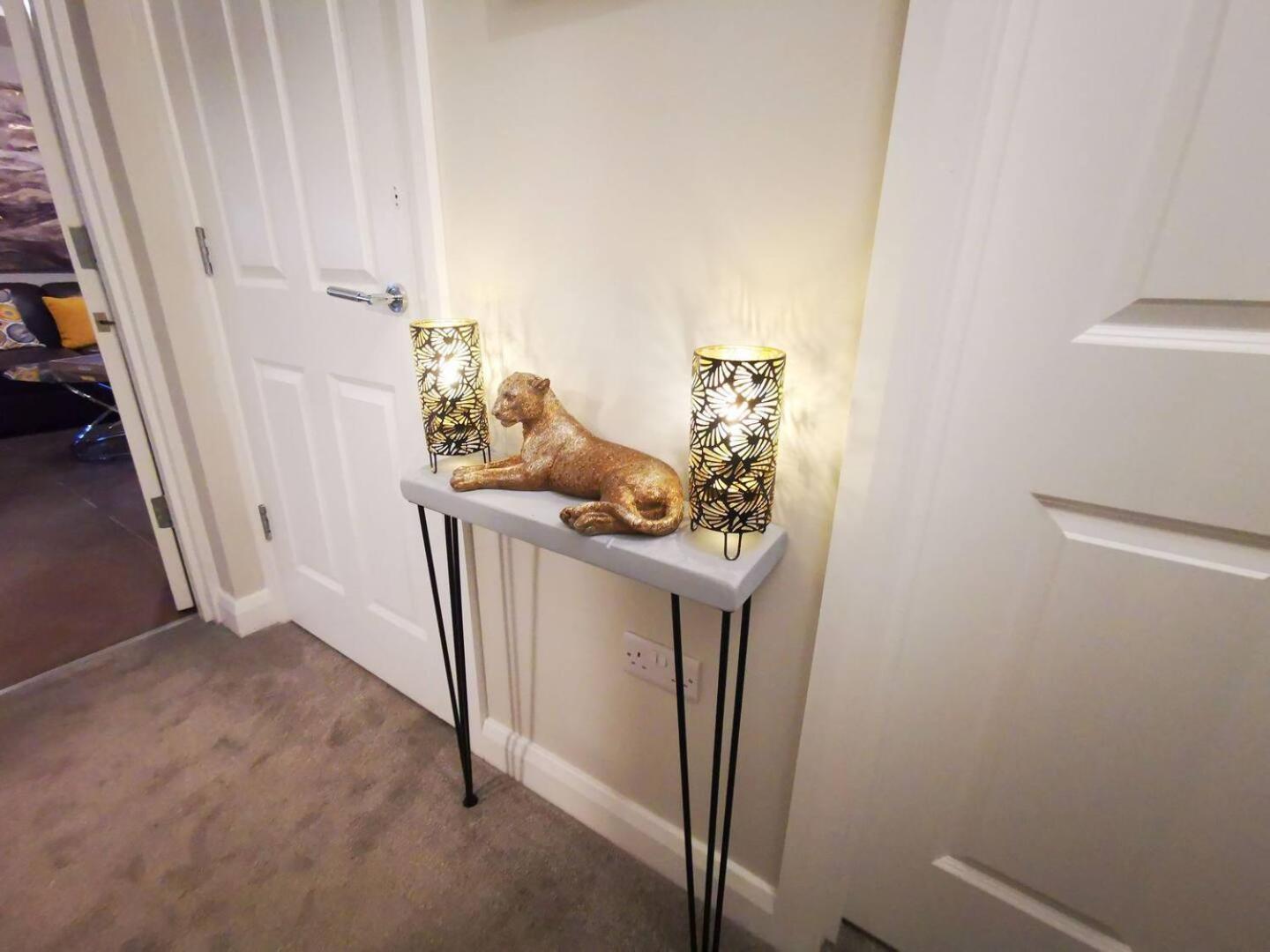 Belfast Central 2 Bedroom Luxurious Modern Stay Bagian luar foto